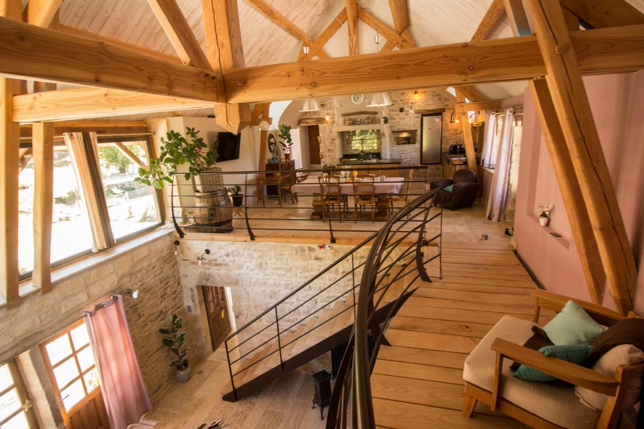Gîte de France 71 G 2005 labellisé 3 épis - Loft grand volume dans corps de ferme rénovée ANTULLY - MAYMARD Yannick Extérieur photo
