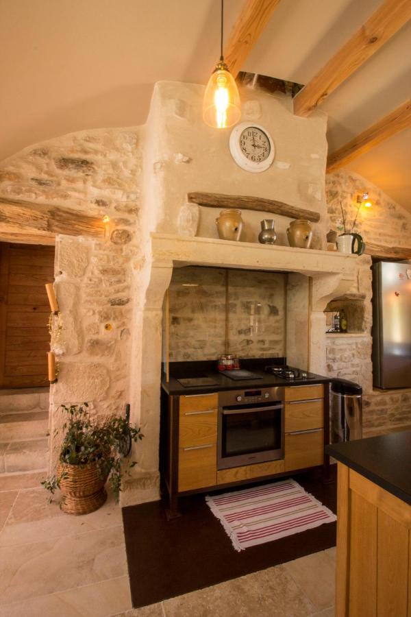 Gîte de France 71 G 2005 labellisé 3 épis - Loft grand volume dans corps de ferme rénovée ANTULLY - MAYMARD Yannick Extérieur photo